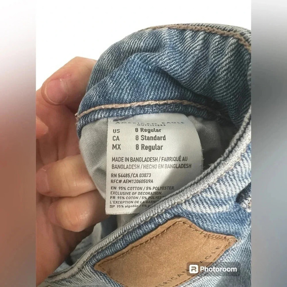 American Eagle Mom Jean Size 8 Regular with metal clasp - Picture 5 of 6